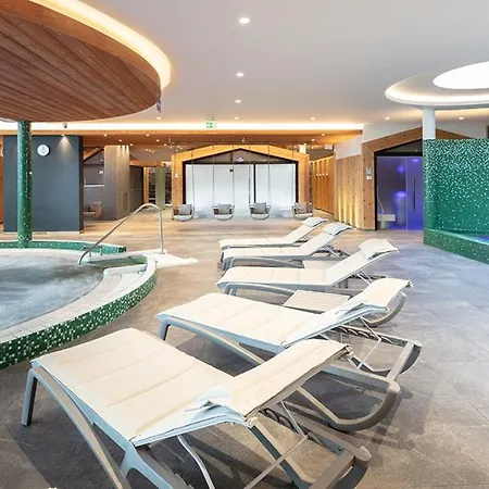 Centre Thermal - Sud Terrasse דירה אוברונאז